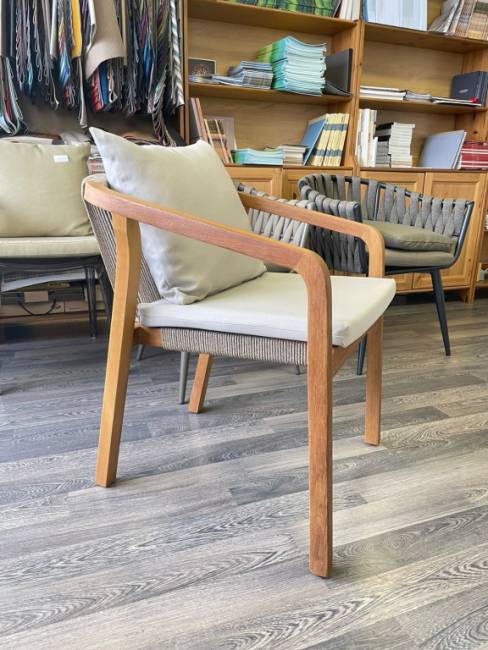 Кресло деревянное с подушками Pablito 660х580х740 мм Кресло деревянное с подушками Pablito 660х580х740 мм