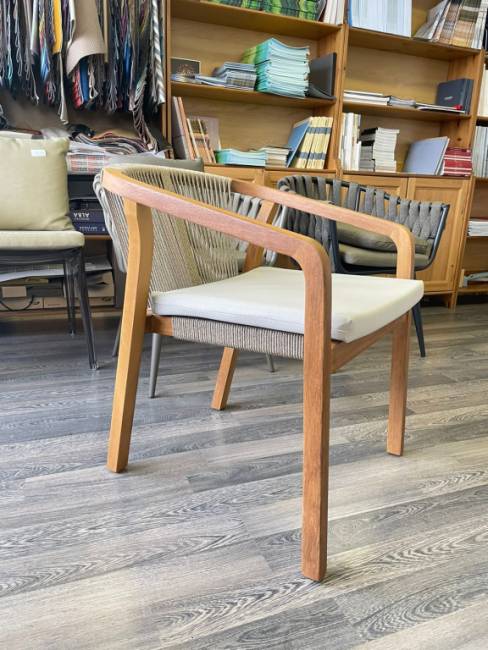 Кресло деревянное с подушками Pablito 660х580х740 мм Кресло деревянное с подушками Pablito 660х580х740 мм