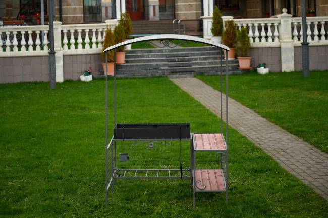 Мангал для дачи с крышей мм-26