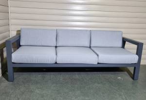 Диван трехместный из алюминия Graphite