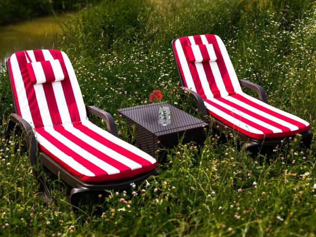 Матрас для шезлонгов Premium бело-красный