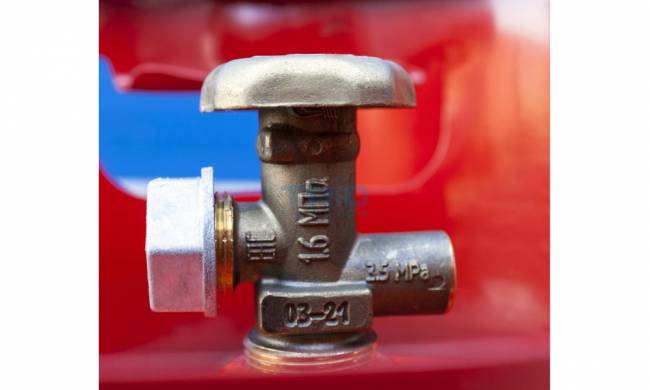 Газовый баллон 27л НЗГА с вентилем ВБ-2 (с предохранительным клапаном)